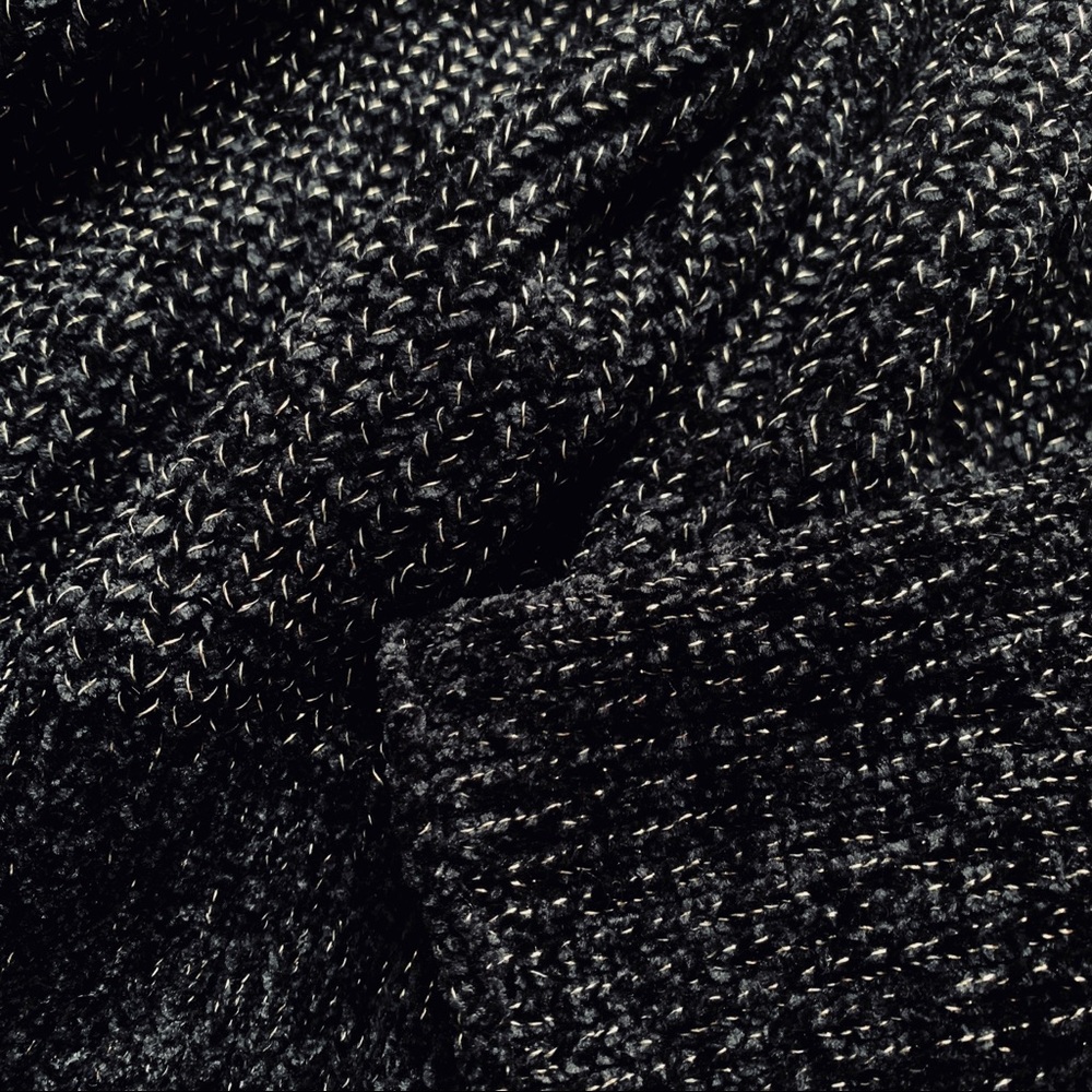 ♦️BLACK LUREX CHENILLE ROUND NECK SWEATER - Picture 6 of 7